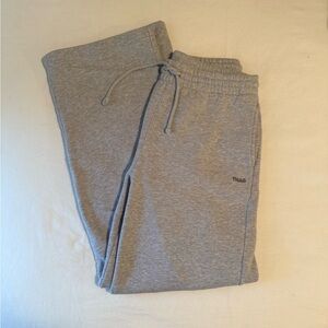 ARTIZIA TNA Cozyfleece Boyfriend Sweatpants Heather Grey Size M